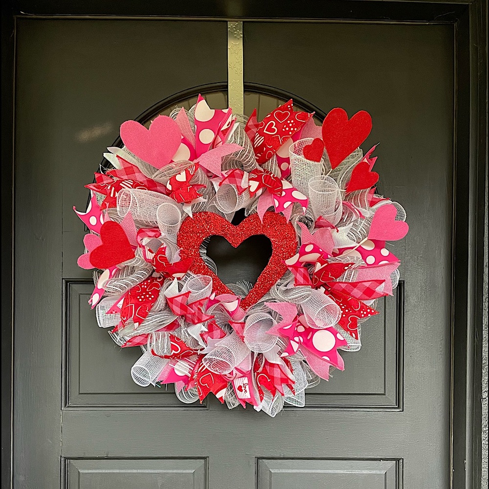 Valentine’s Day Hearts Wreath